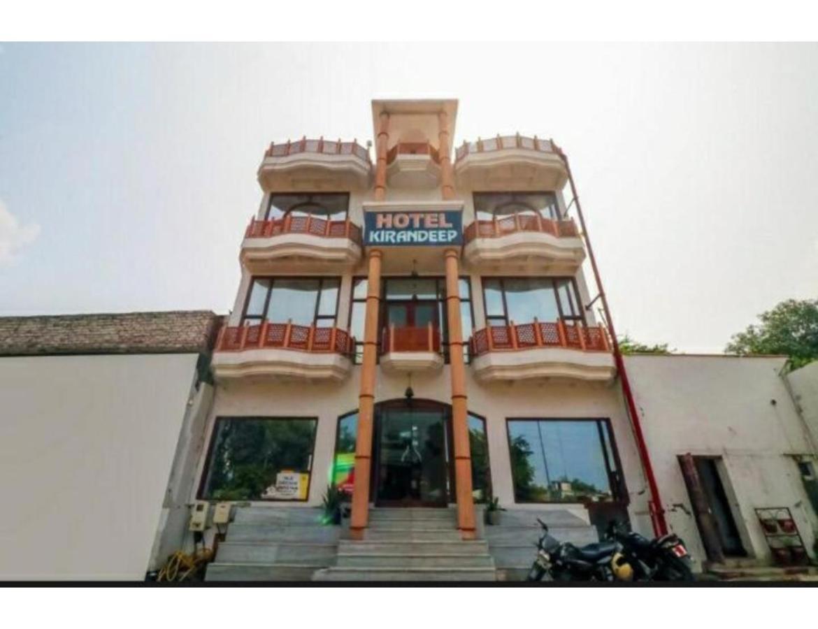 Kirandeep Agra 3*