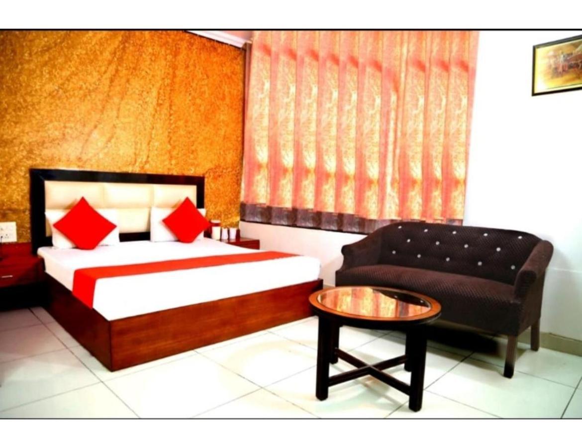 Kirandeep Agra Hotel