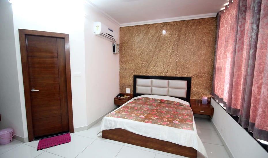 Kirandeep Agra Agra (Uttar Pradesh)