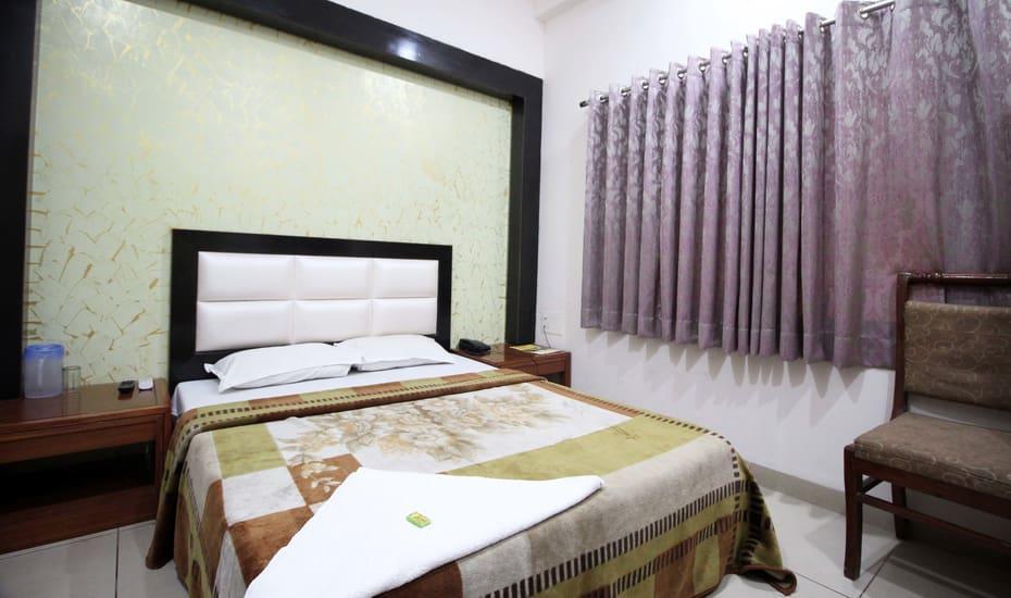 Kirandeep Agra 3*